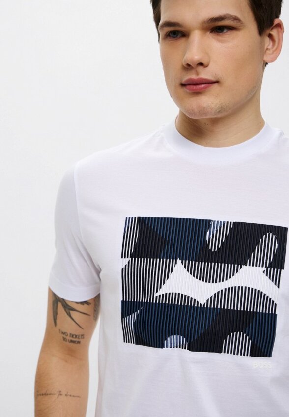 Футболка Boss