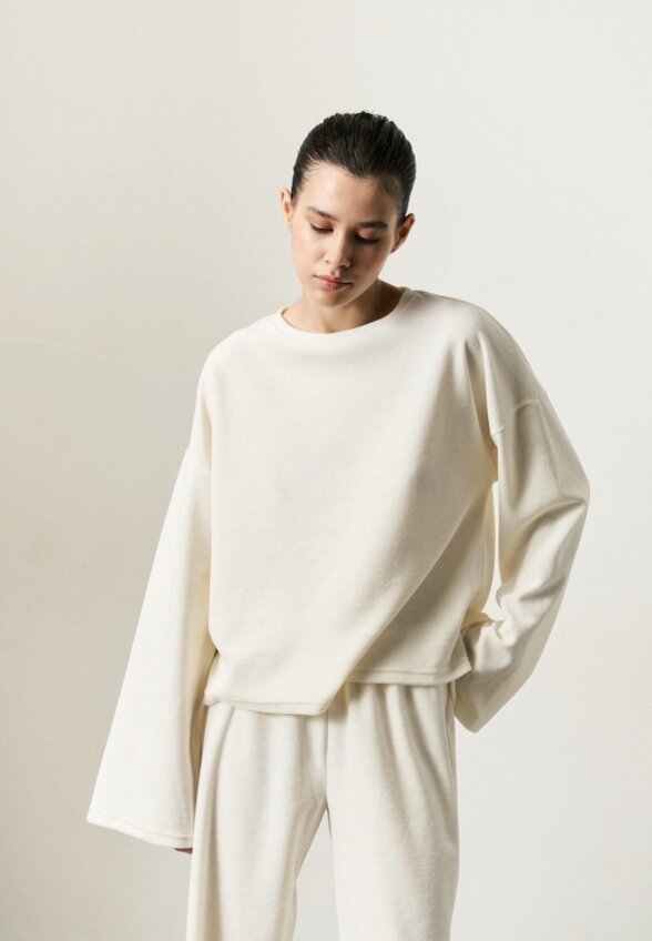 Лонгслив домашний Olubvi