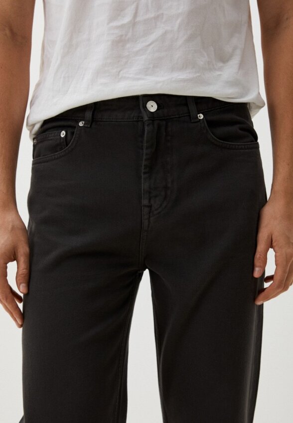 Джинсы Lacoste