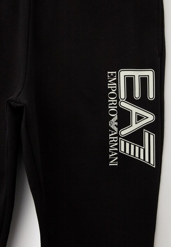 Брюки спортивные EA7