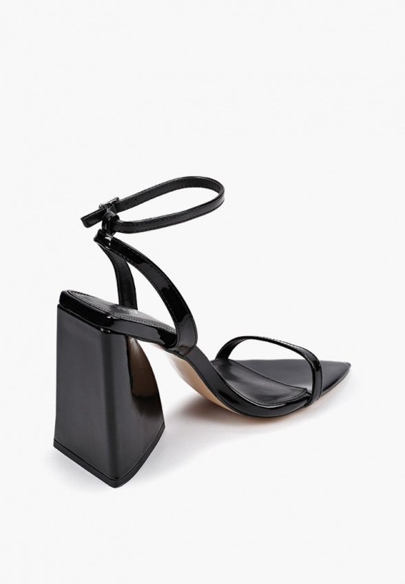 Босоножки Araz