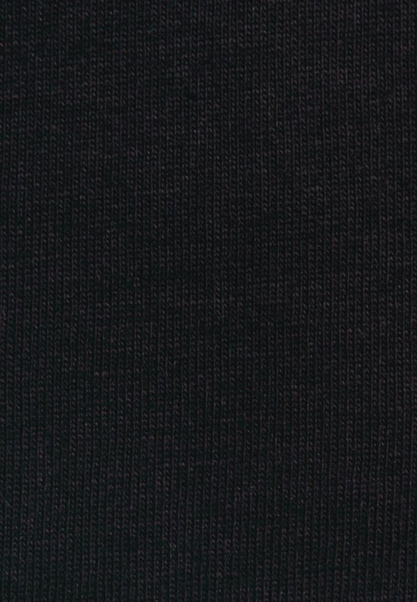 Футболка Апрель