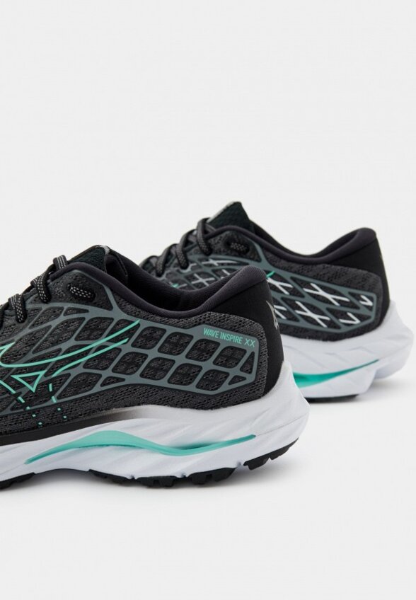 Кроссовки Mizuno