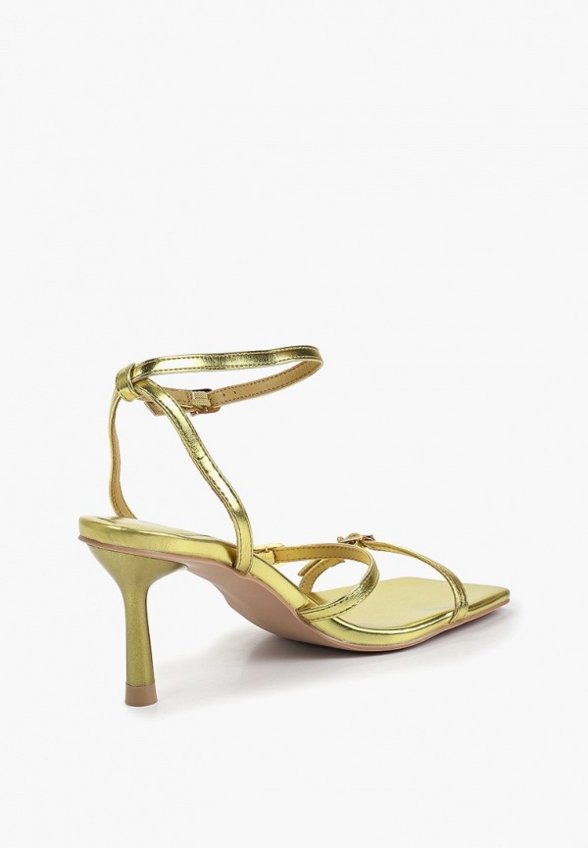 Босоножки Betsy