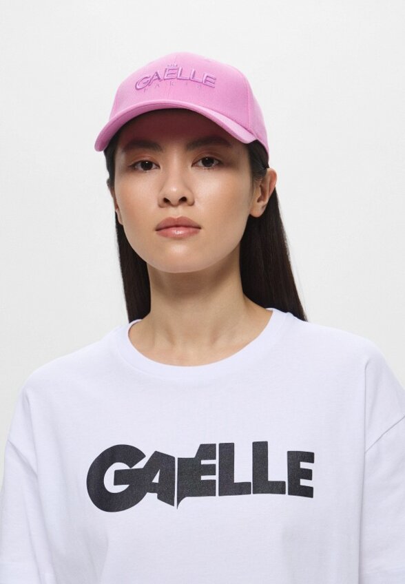 Бейсболка Gaelle Paris