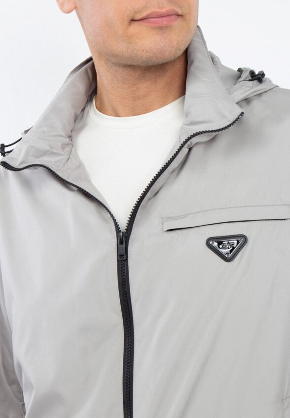 Ветровка Gino Pellini