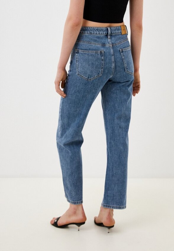 Джинсы Belucci