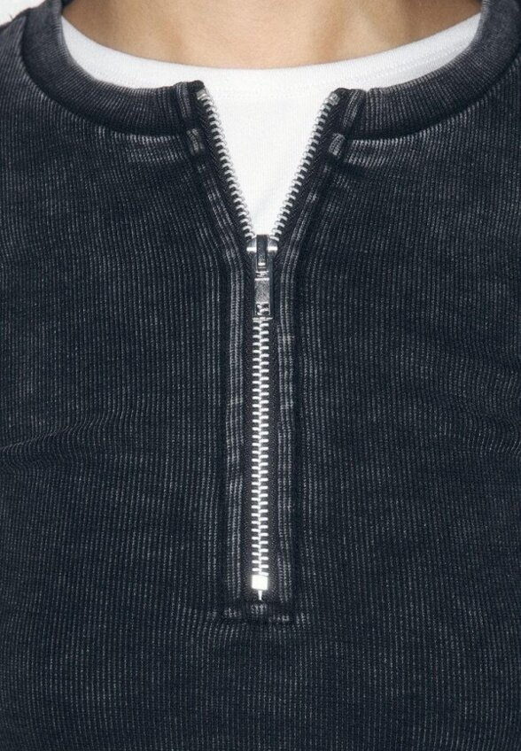 Лонгслив Befree