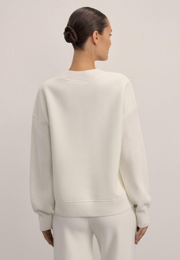 Джемпер Zarina