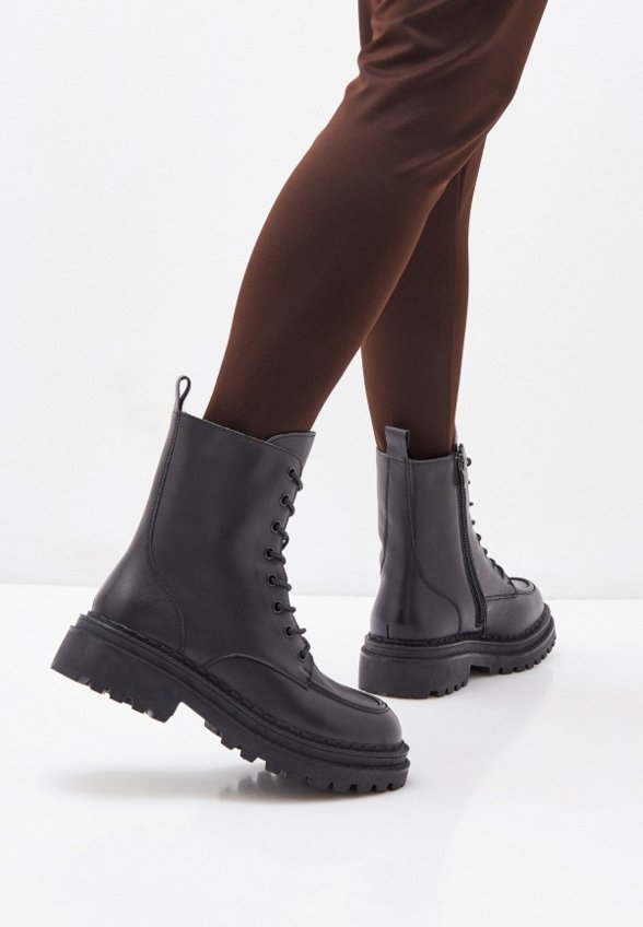 Ботинки Abricot