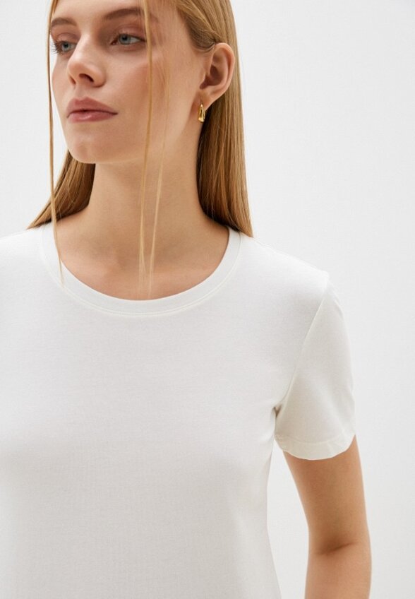 Футболка Auranna