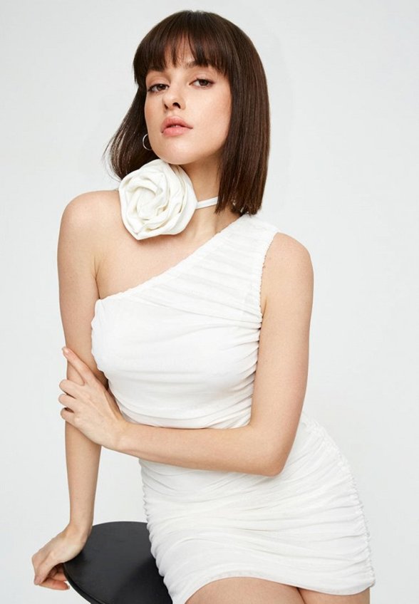 Платье и колье Sugar Brand