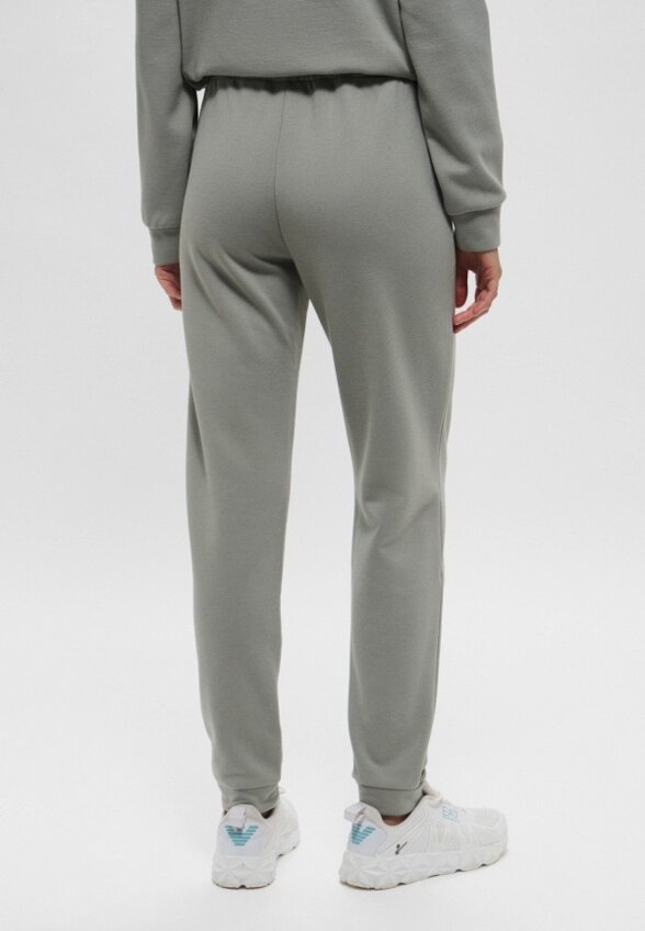 Брюки спортивные EA7