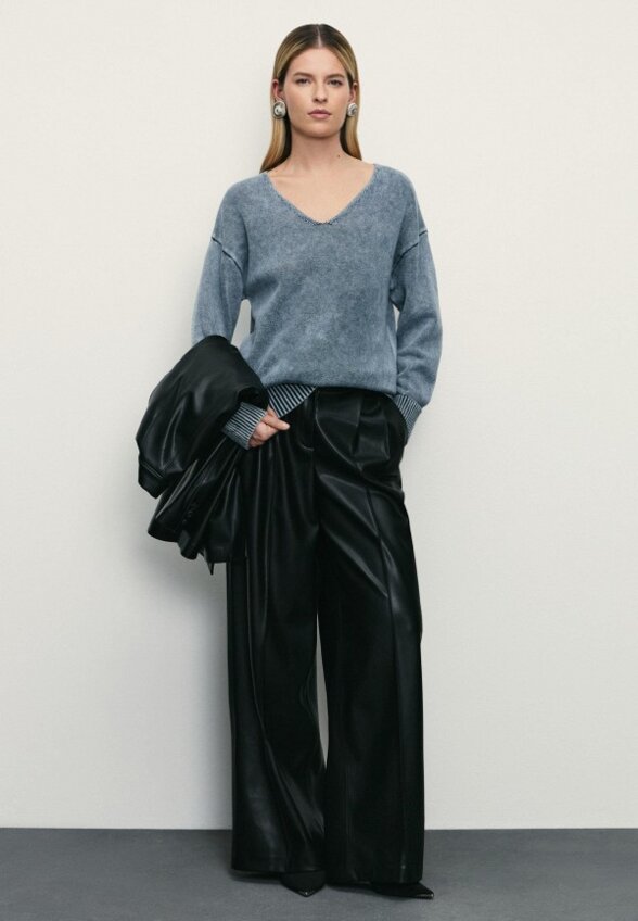 Пуловер Zarina