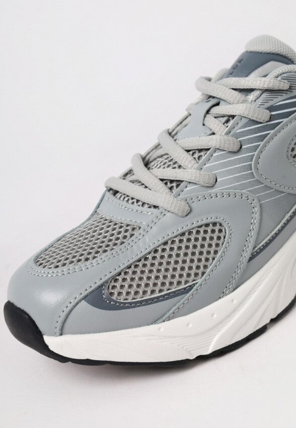 Кроссовки Baasploa