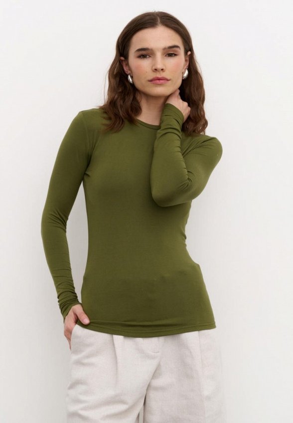 Лонгслив Moontrees