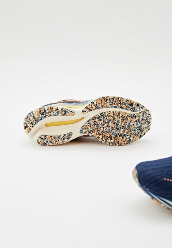 Кроссовки Mizuno