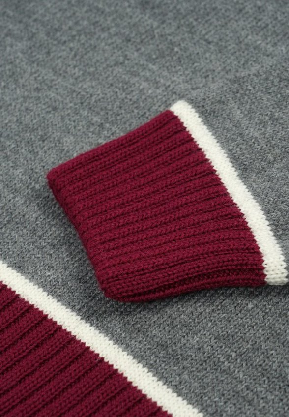 Пуловер Jacote