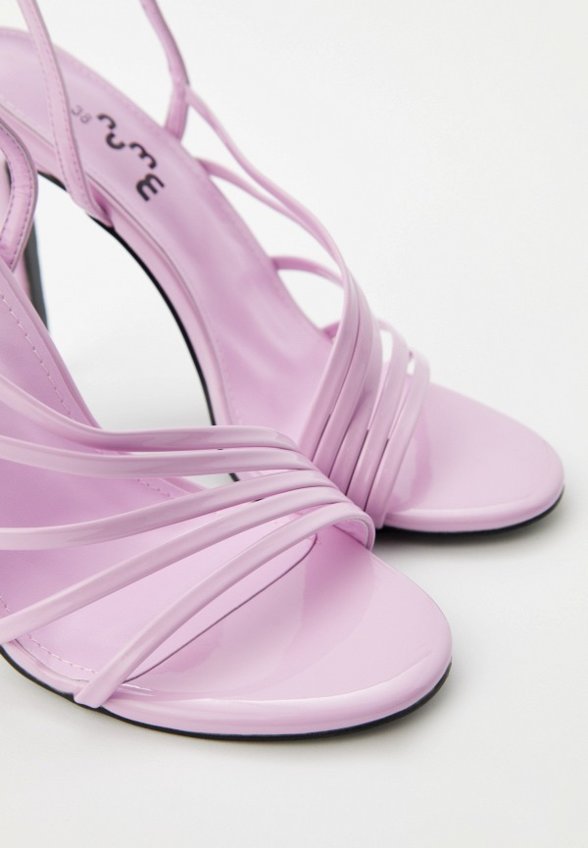 Босоножки Nume