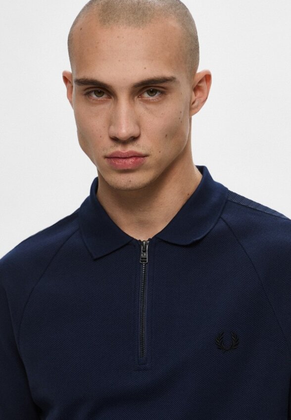 Поло Fred Perry