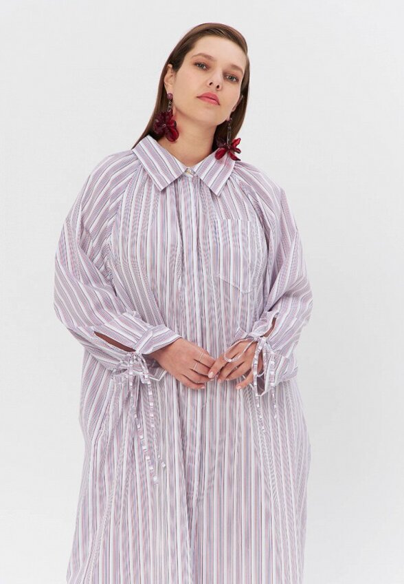 Платье Lessismore