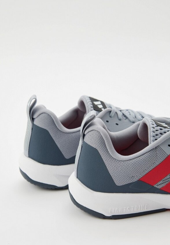 Кроссовки adidas