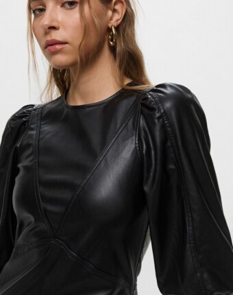 Платье кожаное H&M женщинам