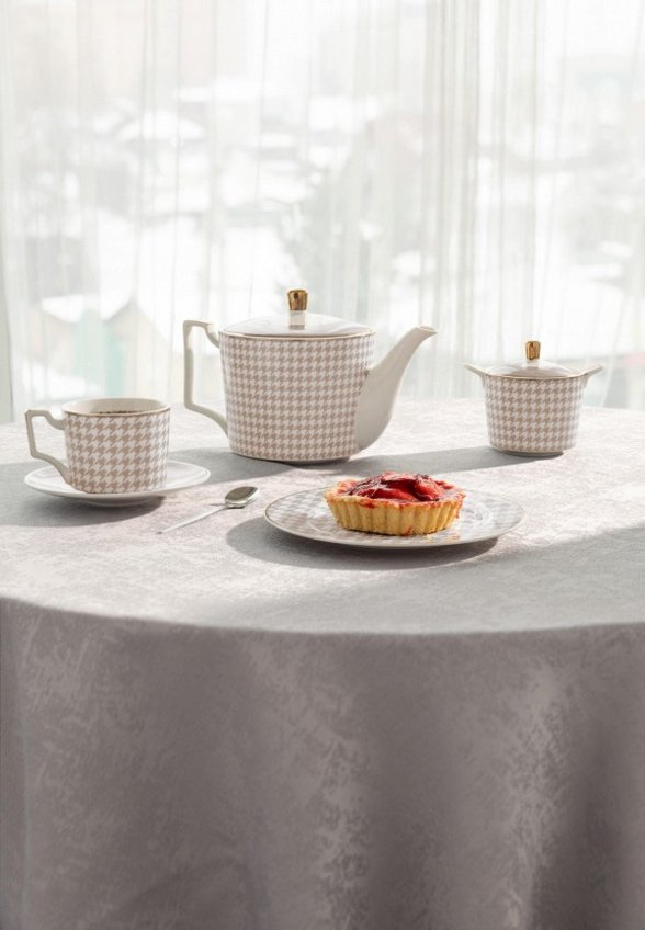 Тарелка DeNastia