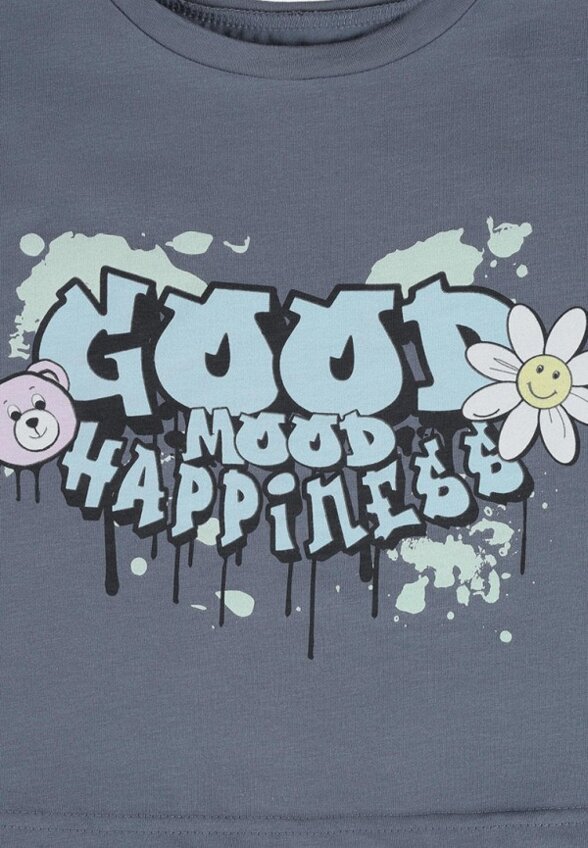 Футболка Апрель