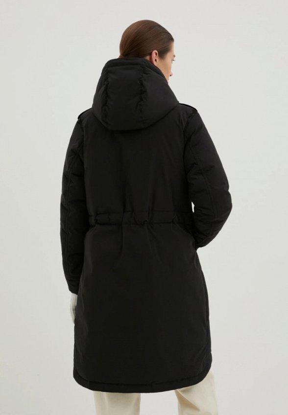 Пуховик Finn Flare