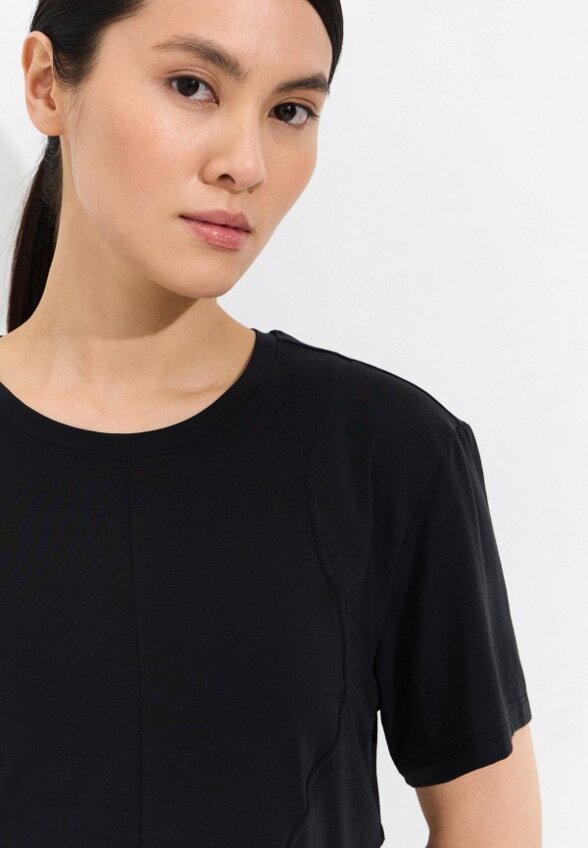 Футболка adidas