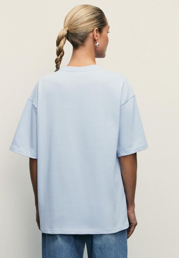 Футболка Zarina