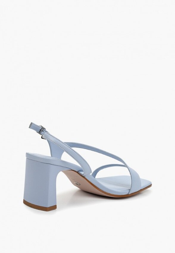 Босоножки Basconi