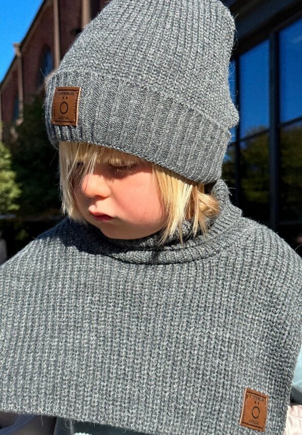 Манишка Mjolk