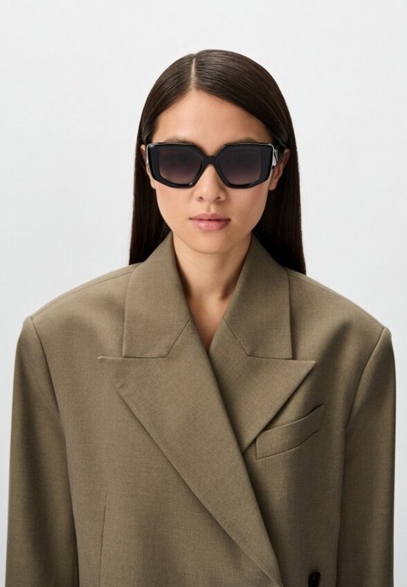 Очки солнцезащитные Prada