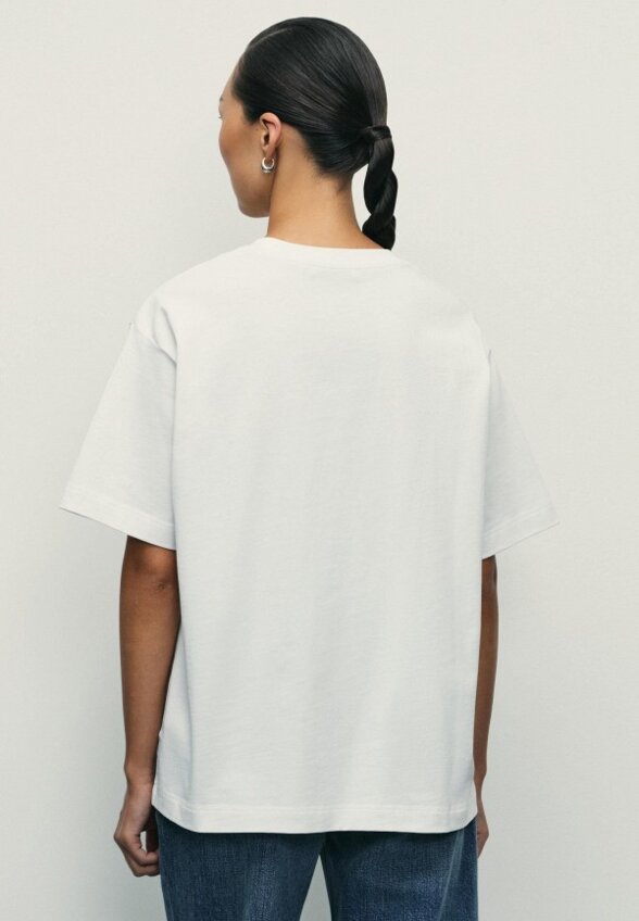 Футболка Zarina