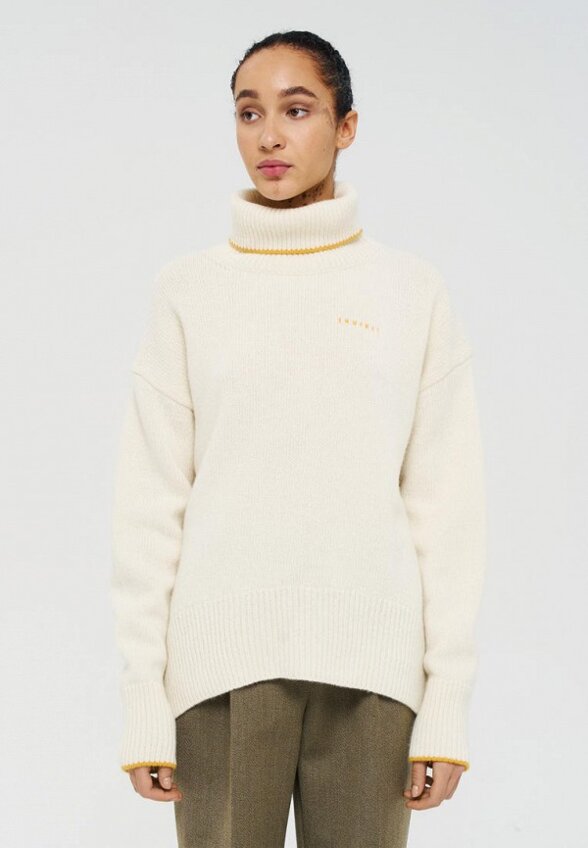 Свитер Inuikii