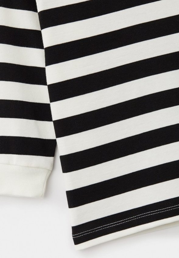 Лонгслив Mark Formelle