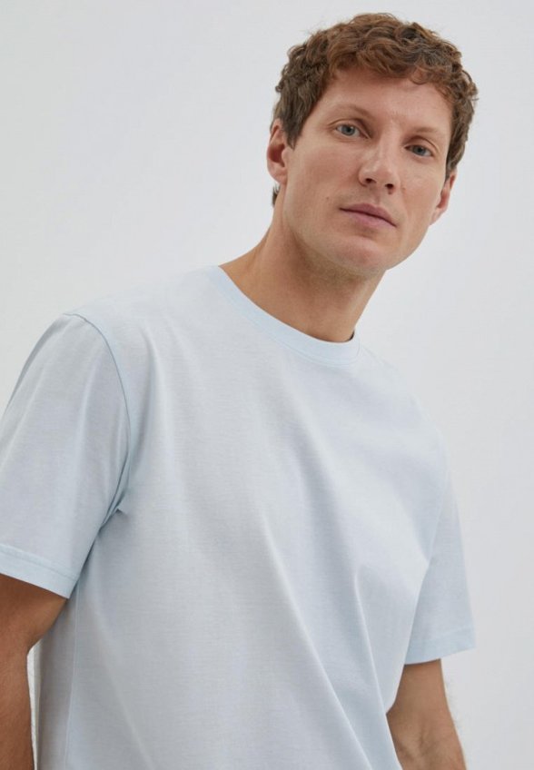 Футболка Finn Flare