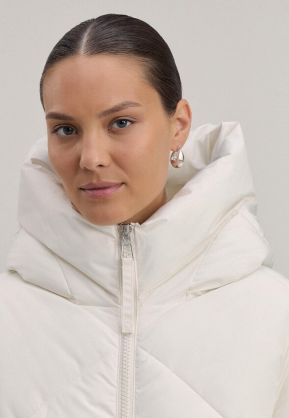 Пуховик Zarina