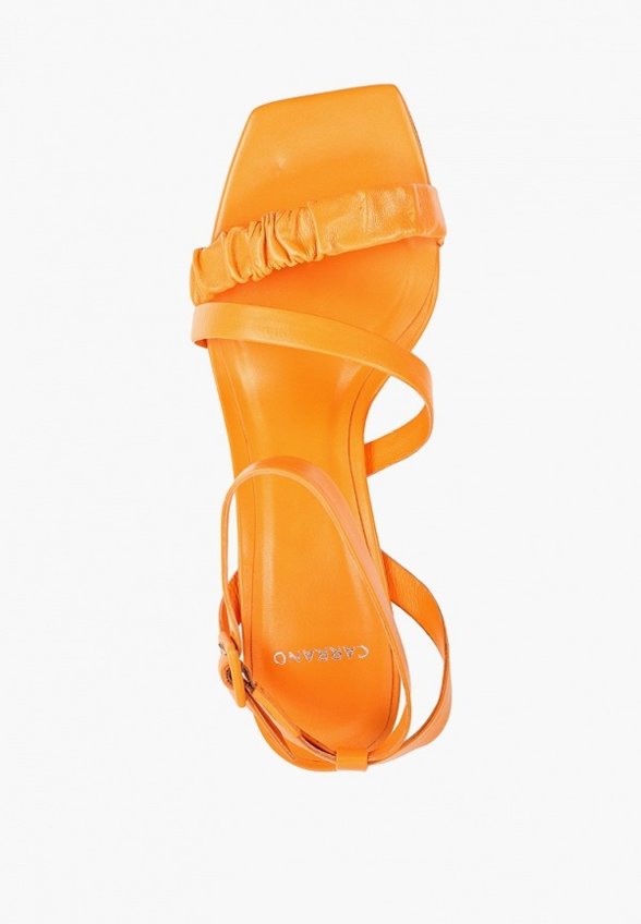 Босоножки Carrano