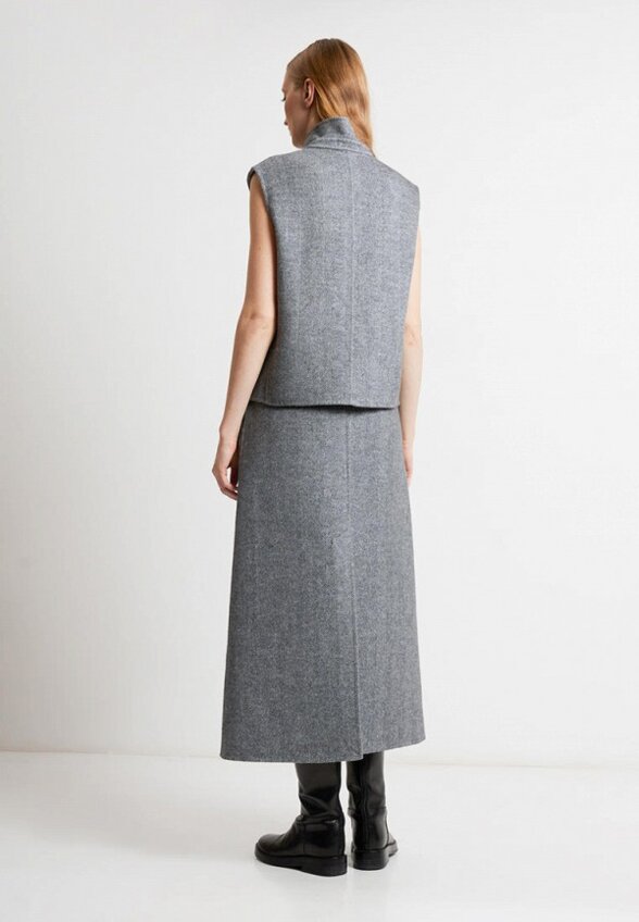 Жилет Vassa Code