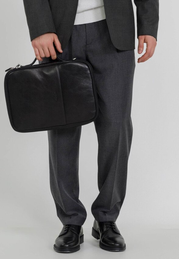 Др.Коффер G231988-245-04 папка