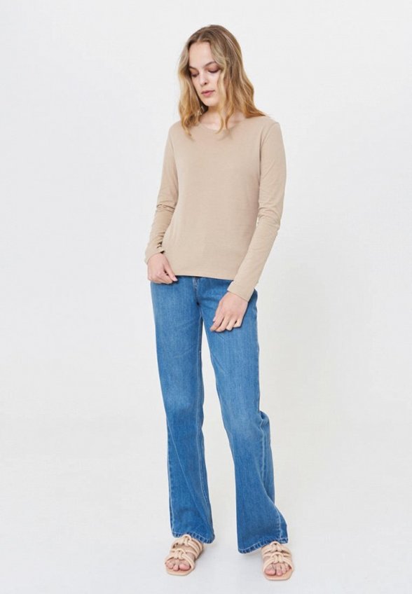 Лонгслив Bstatement