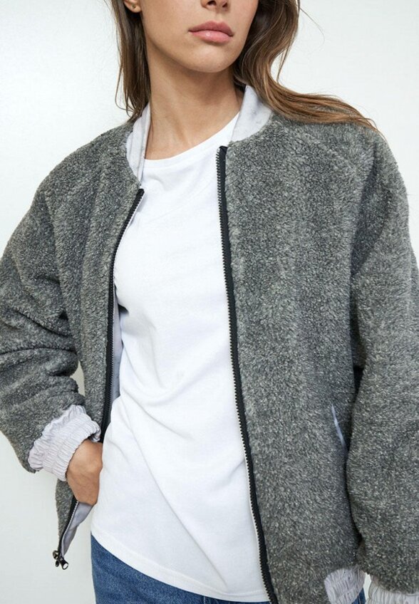 Бомбер Artribbon