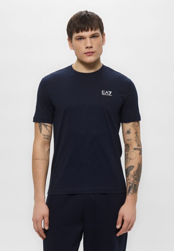 Футболка EA7