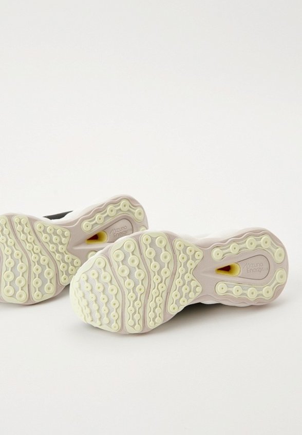 Кроссовки Mizuno