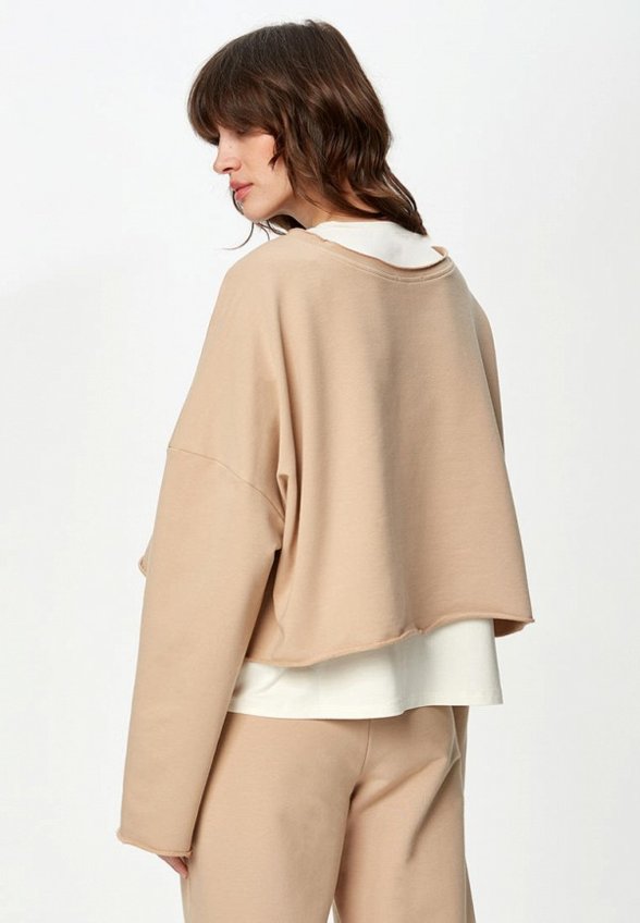 Свитшот Bstatement