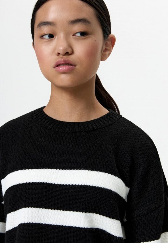 Свитер Aliciia