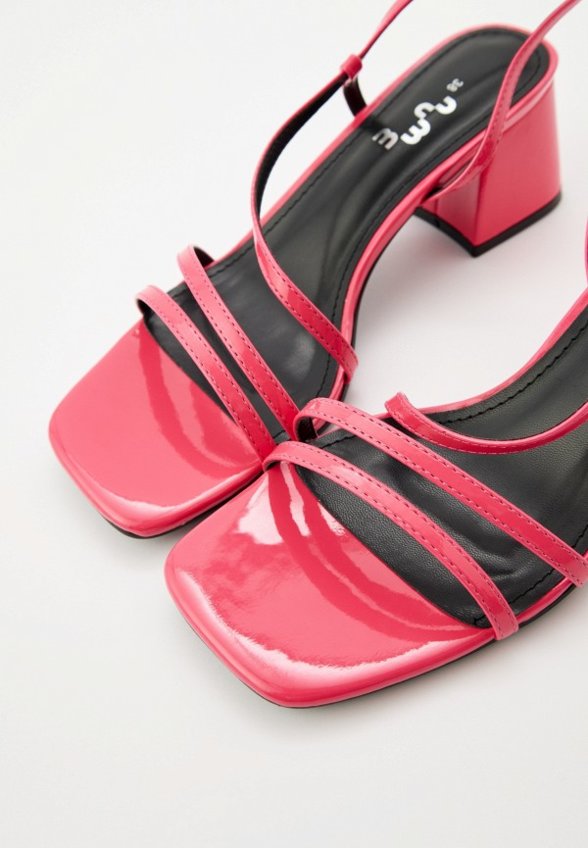 Босоножки Nume